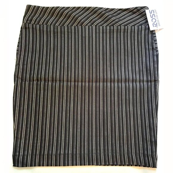Mixxed26 Womens Skirt Black & White Pinstripe Pencil Straight Stretch Size XL - Picture 2 of 10